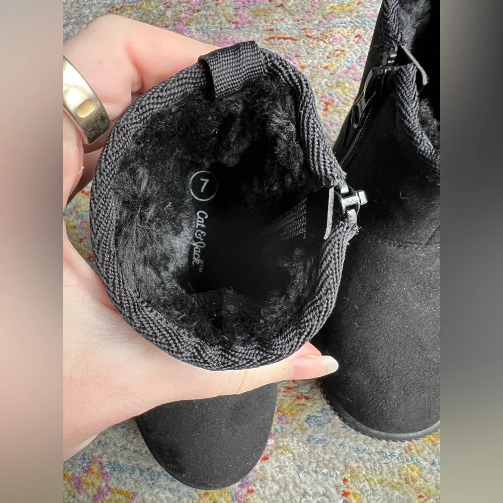 Cat & Jack Arlo Bootie Girls‎ Black Faux Suede Fuzzy Lined Boots 7